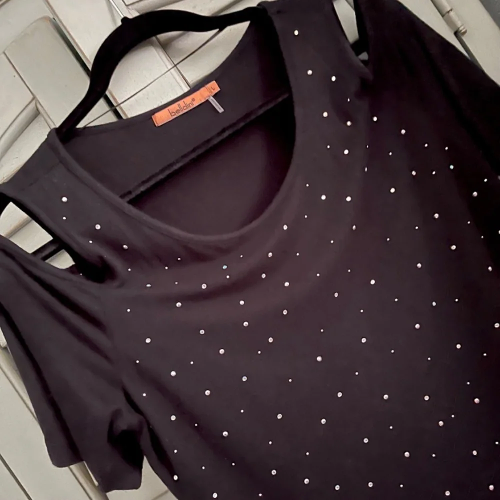 Belldini Cold Shoulder Top Large - Picture 5 of 14